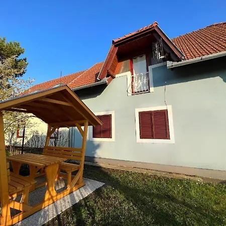 Holiday home Apartment Balatonfenyves